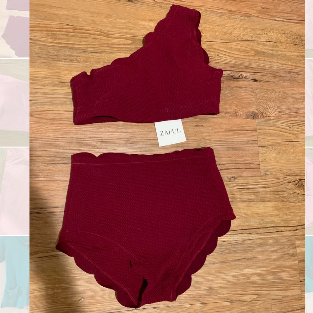 Brand new swim suit
